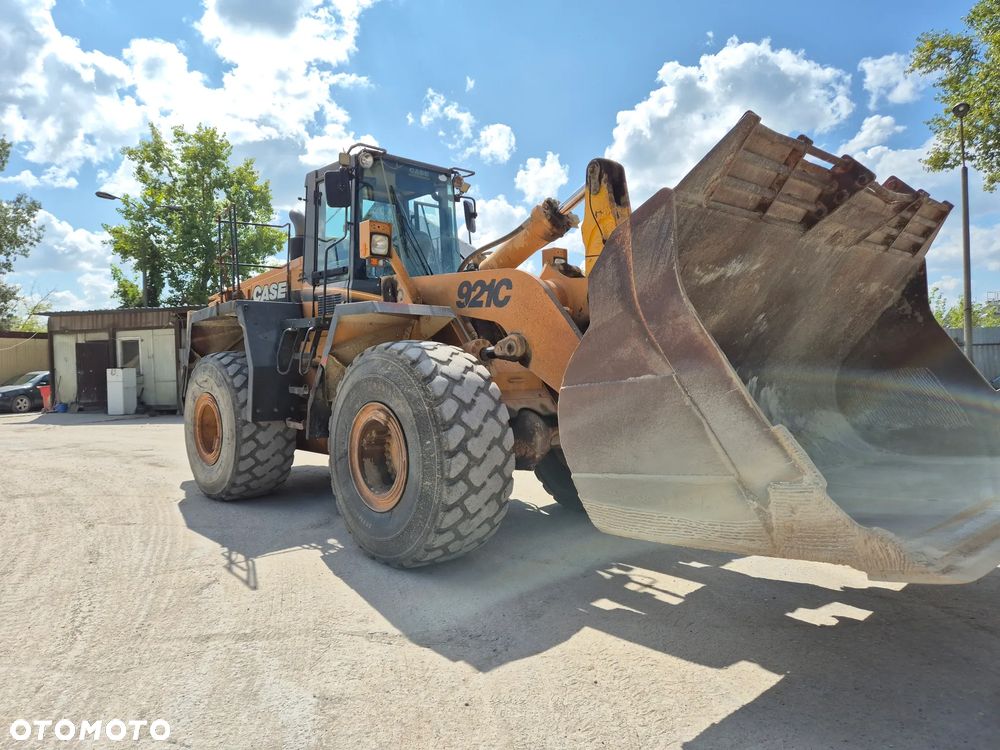 Case 921C/2 - 3