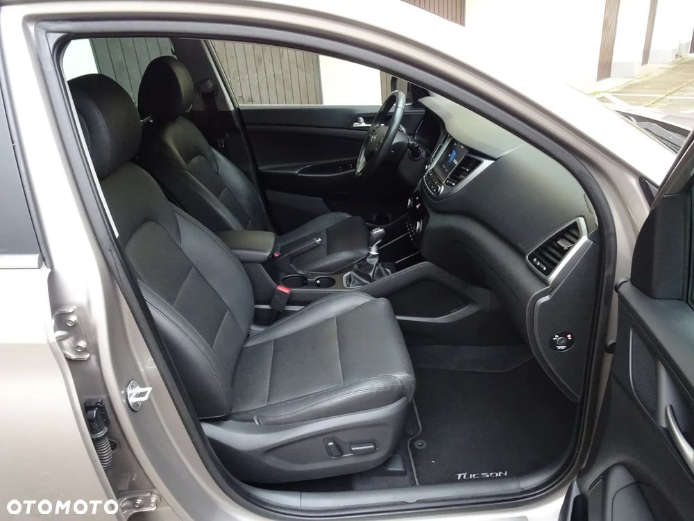 Hyundai Tucson blue 1.7 CRDi 2WD Passion Plus - 7