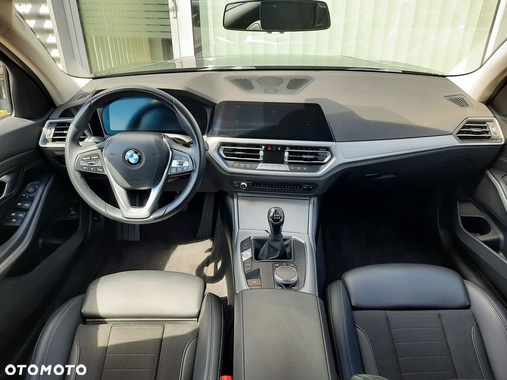 BMW Seria 3 318i Advantage - 3