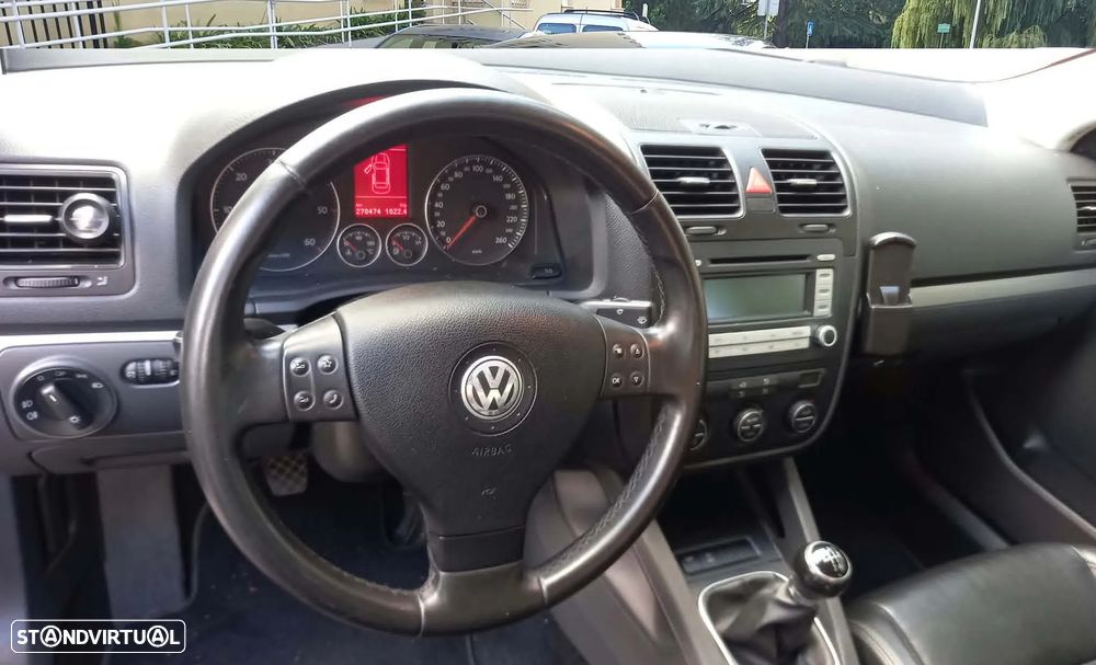 VW Jetta 1.9 TDi Confortline - 2