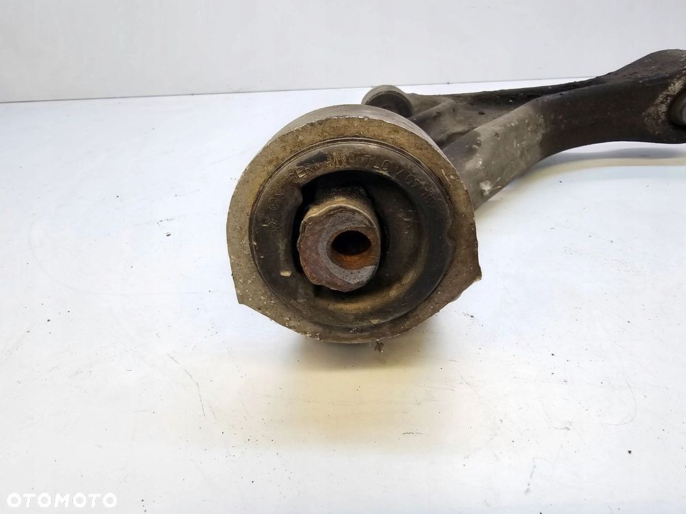 WAHACZ PRAWY PRZÓD AUDI Q7 4L VW TOUAREG 7L0 - 1