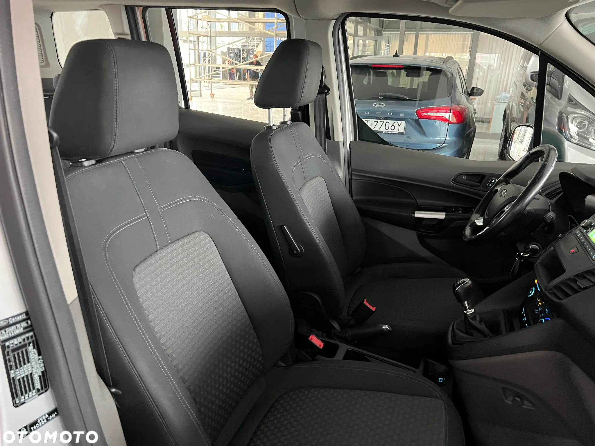 Ford Transit Connect - 38