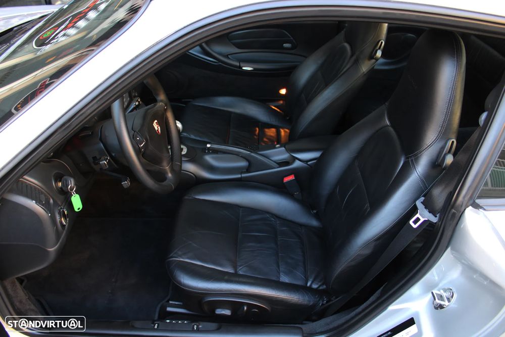 Porsche 911 (996) Turbo - 22