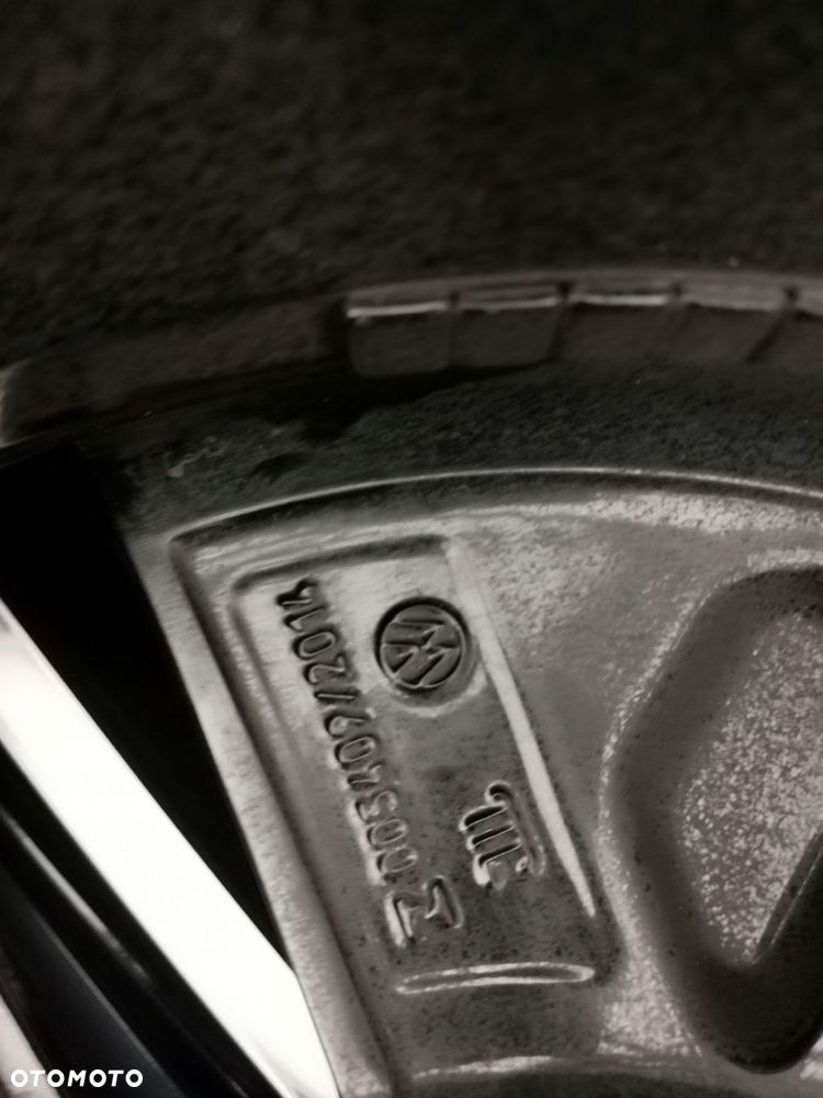 VOLKSWAGEN TOURAN VW KOLA FELGI ALUFELGI OPONY LATO 215/55R17 - 14