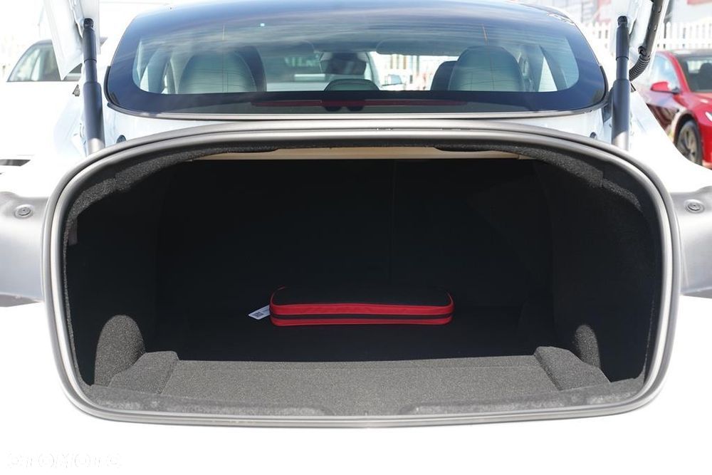 Tesla Model 3 RWD Premium - 7