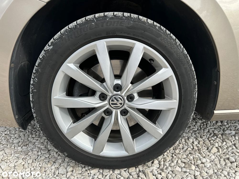 Volkswagen Touran 2.0 TDI BMT Comfortline - 35