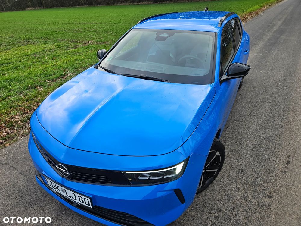 Opel Astra 1.2 Turbo Business Elegance - 11