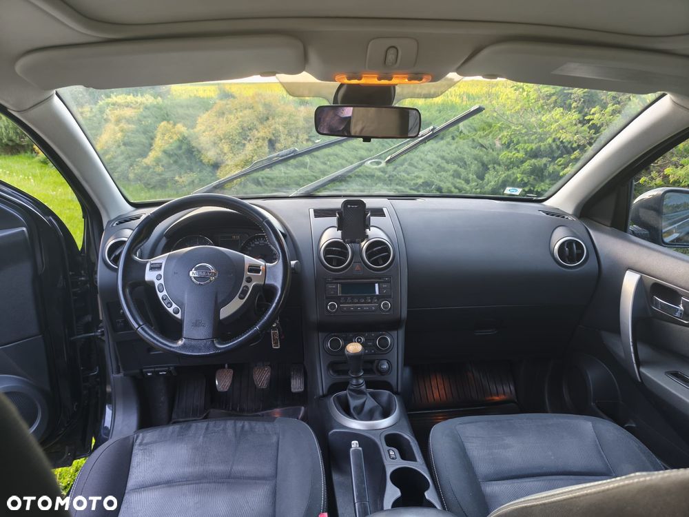 Nissan Qashqai+2 - 13