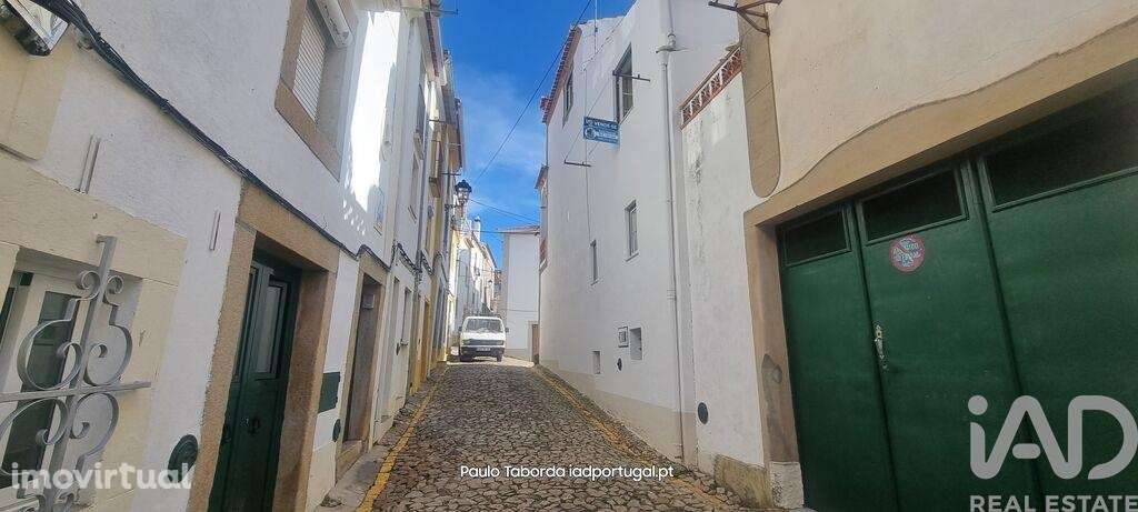 Moradia em banda T5 em Santa Maria da Devesa de 200 m2 - Grande imagem: 3/12