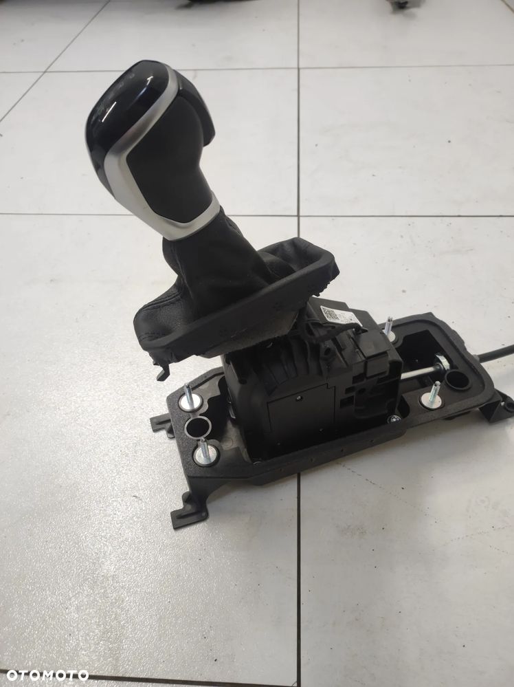 Lewarek wybierak gałka mieszek zmiany biegów VW Polo VI 6 lift 1.0 tsi - 3