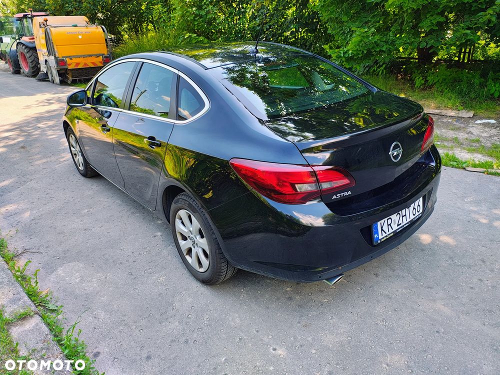 Opel Astra 1.4 T EU6 - 7