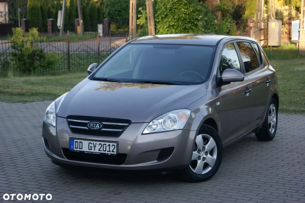 Kia Ceed 1.4 CVVT Attract - 7