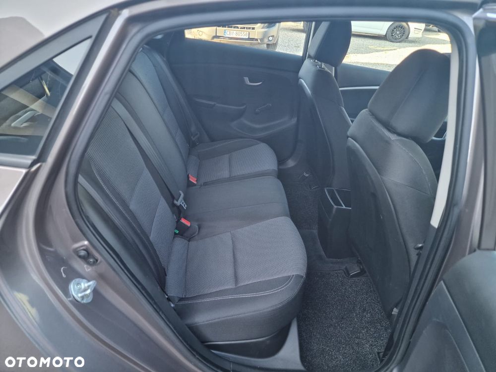 Hyundai i30 1.4 Advantage - 17