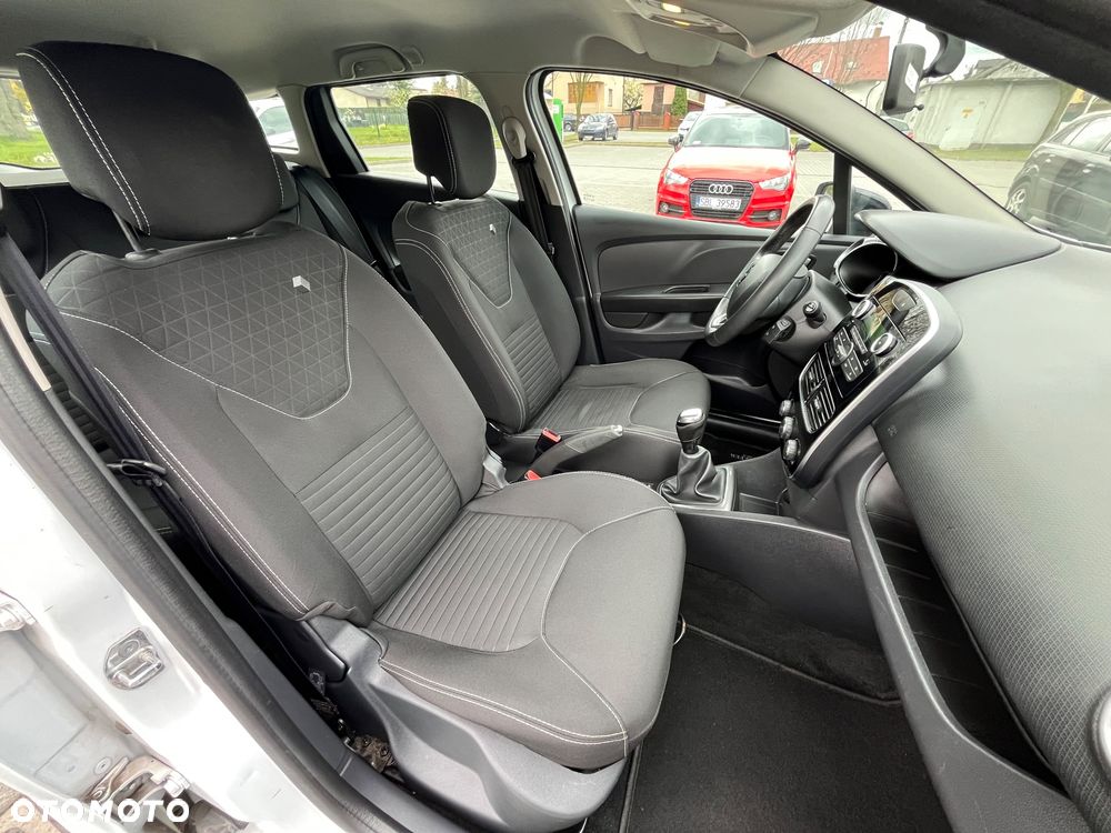 Renault Clio 1.2 16V 75 LIMITED - 20