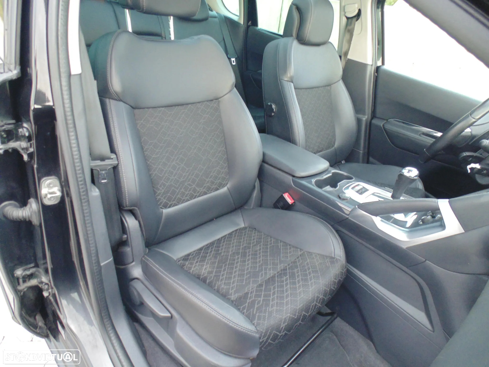 Peugeot 3008 1.6 e-HDi Allure 2-Tronic 110g - 17