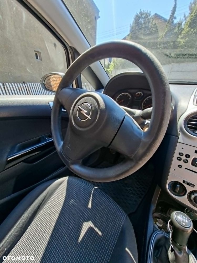 Opel Corsa - 9