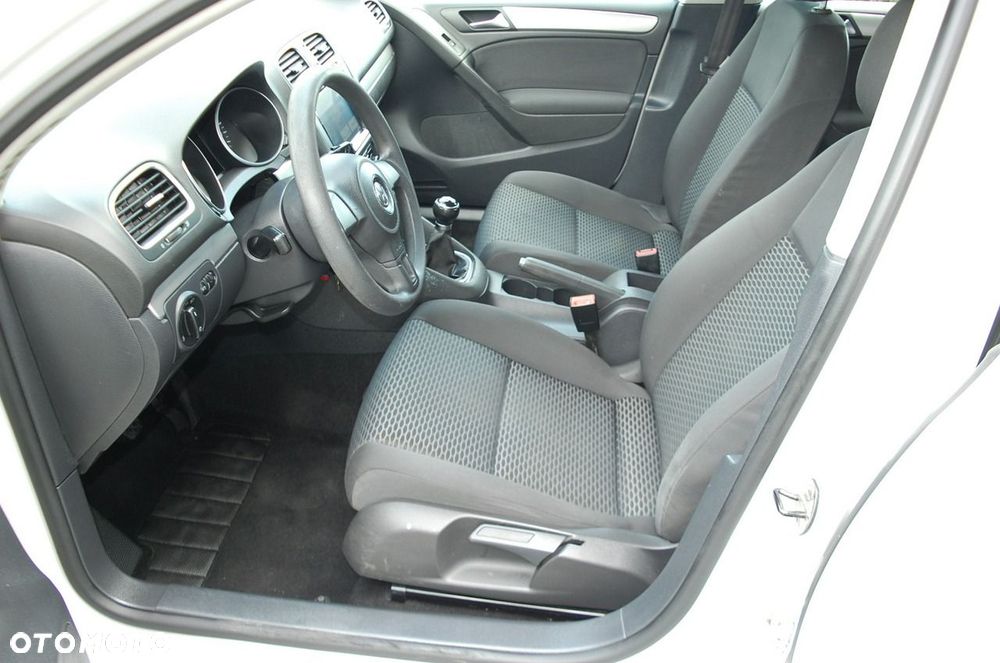 Volkswagen Golf - 5