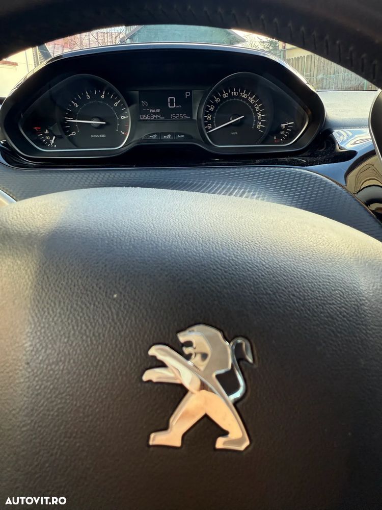 Peugeot 2008 1.2 PureTech Turbo EAT6 S&S Active - 10