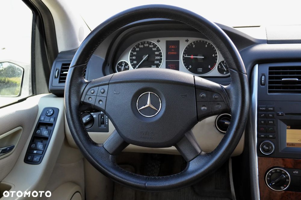 Mercedes-Benz Klasa B 180 CDI - 22