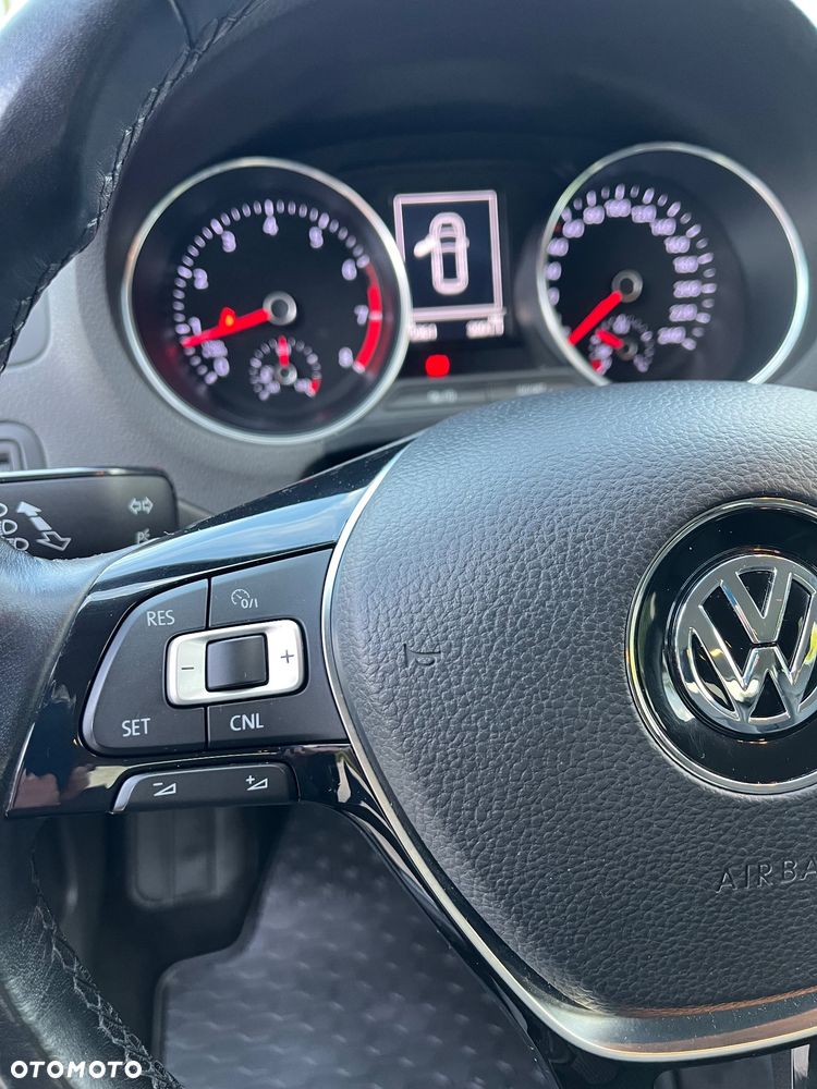 Volkswagen Polo 1.2 TSI BMT Comfortline - 26