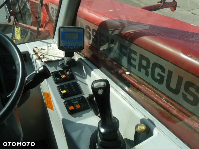 Massey Ferguson Massey Ferguso 8937 ( Bobcat ) - 8