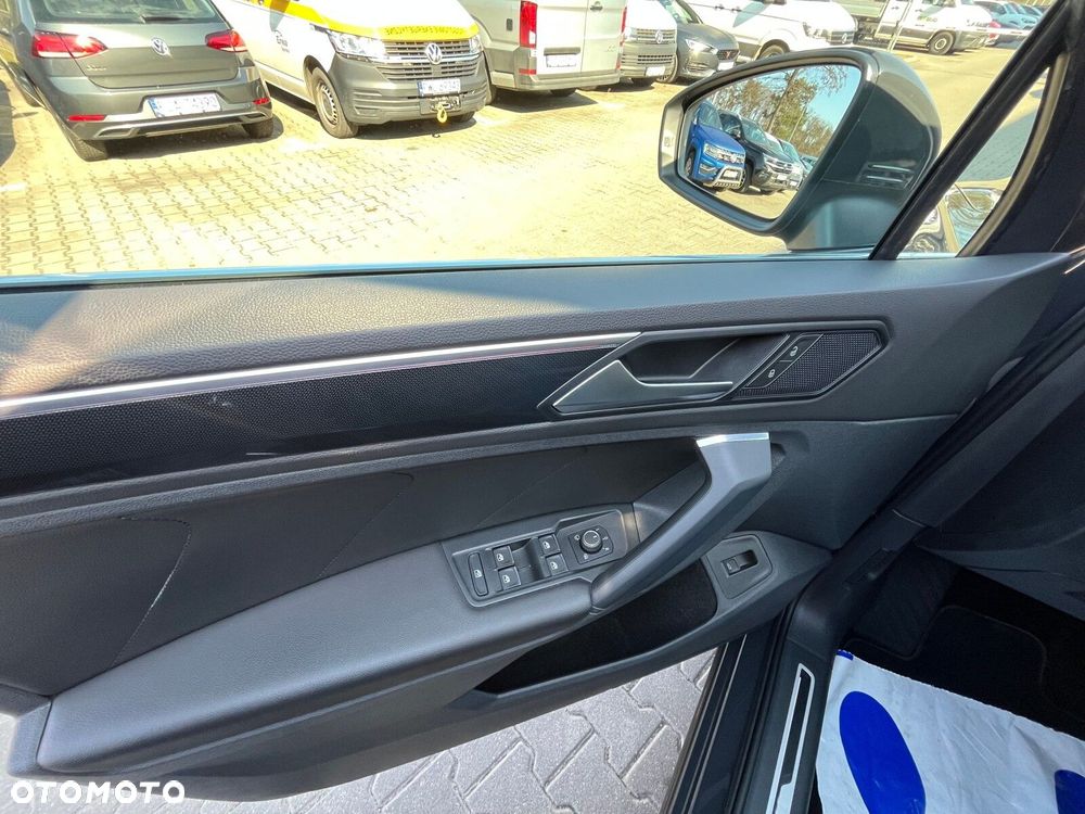 Volkswagen Tiguan - 14
