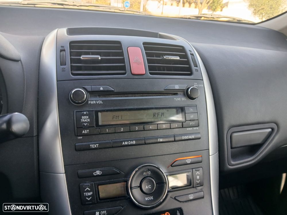 Toyota Auris 1.4 D-4D ACtive+VSC - 14