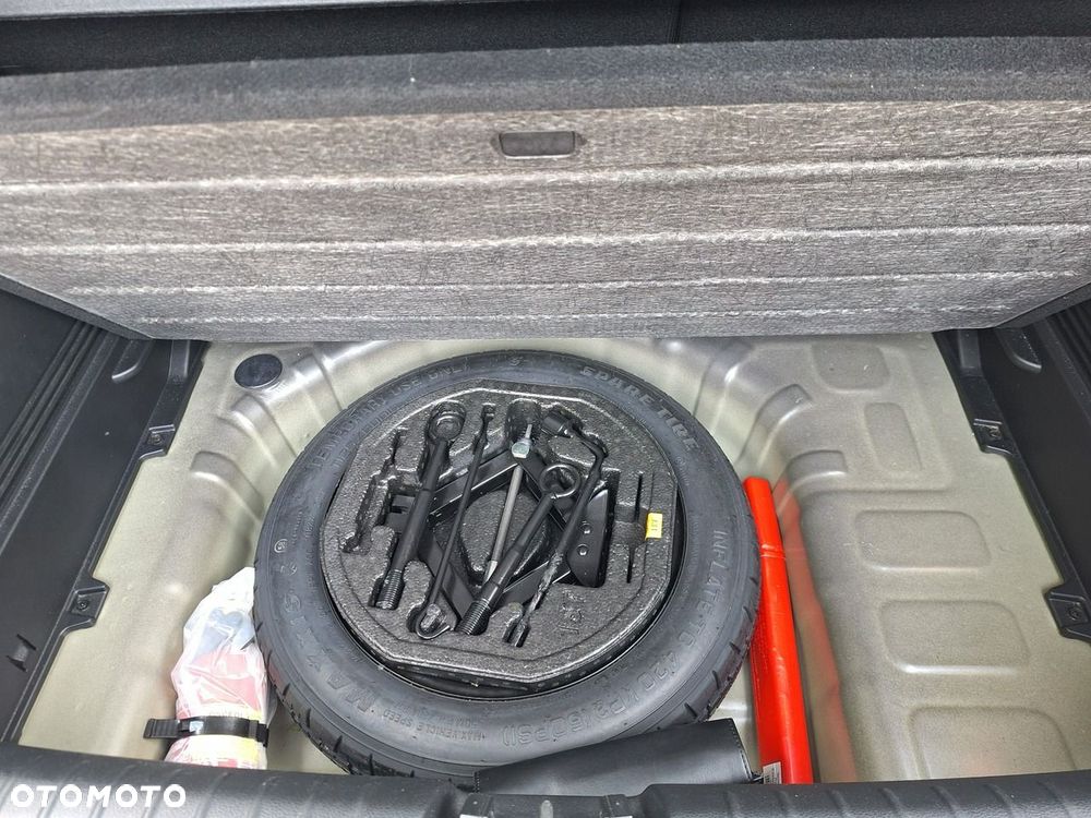 Kia Stonic 1.2 L - 24
