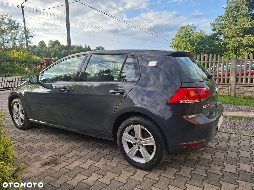 Volkswagen Golf - 9