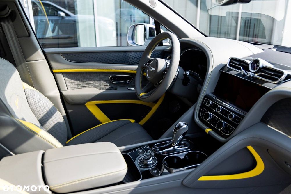 Bentley Bentayga - 18