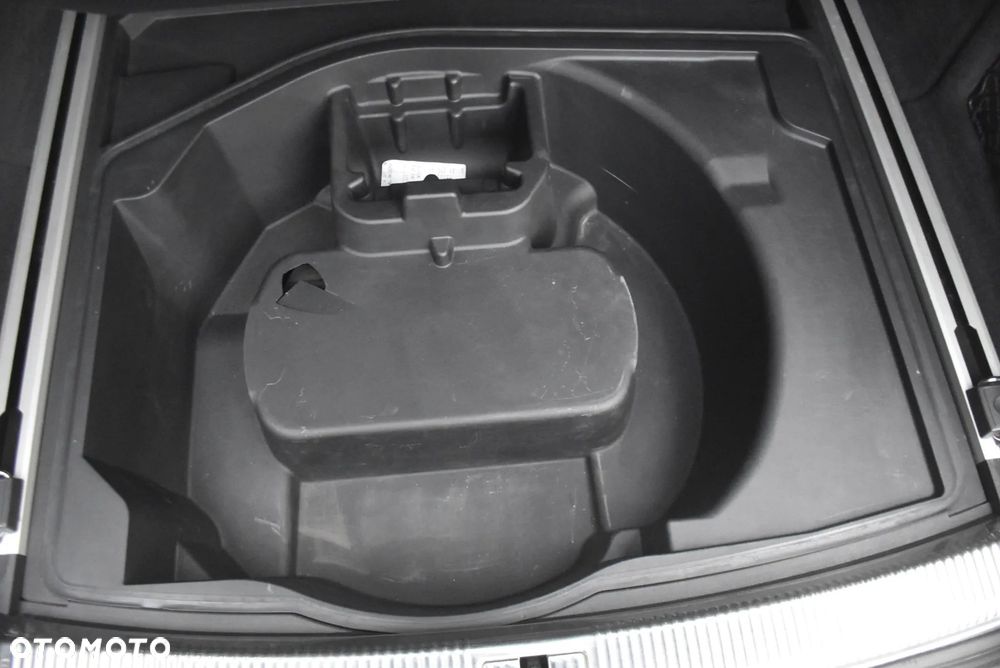 Audi A6 Avant 3.0 TDI Quattro S tronic - 28