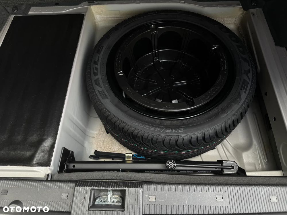 Mercedes-Benz Klasa E 430 4 Matic Avantgarde - 26