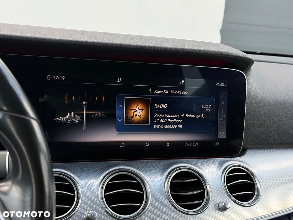 Mercedes-Benz Klasa E 200 d 9G-TRONIC Exclusive - 18