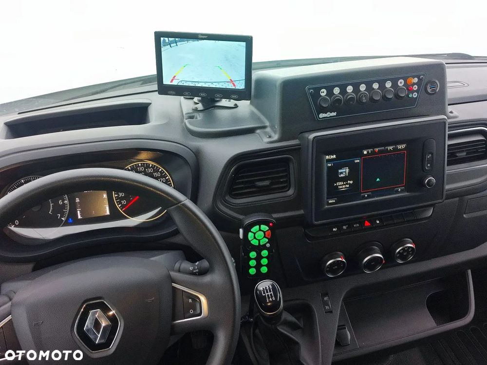 Renault Master Ambulans Karetka typ B/C - 9