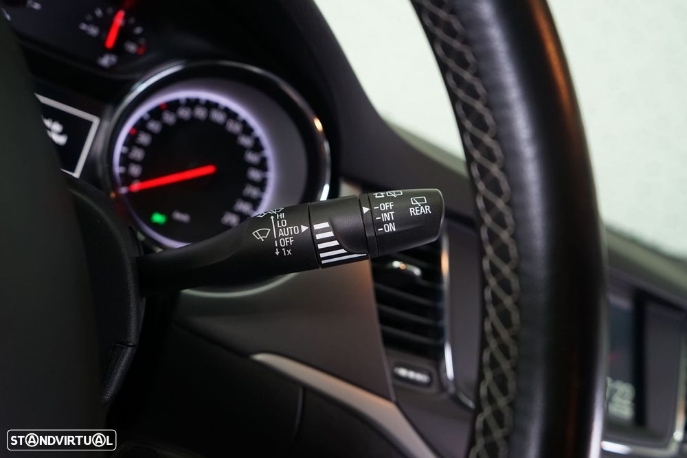 Opel Astra Sports Tourer 1.0 Turbo Start/Stop 120 Anos - 24