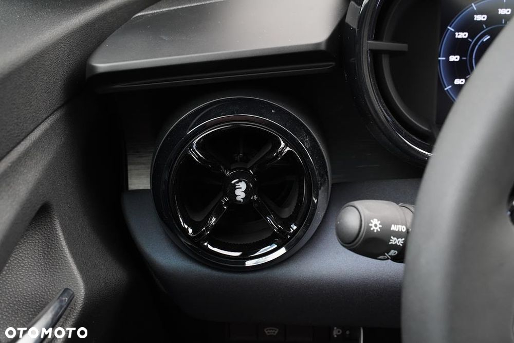 Alfa Romeo Junior 1.2 mHEV Ibrida eDCT - 18
