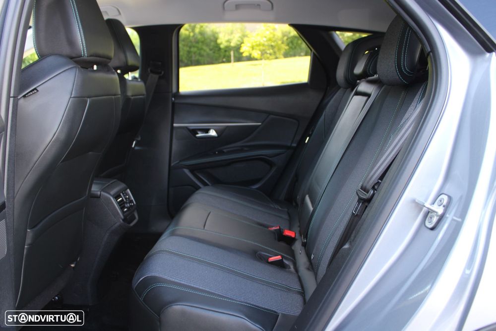 Peugeot 3008 1.6 Hybrid Allure e-EAT8 - 11