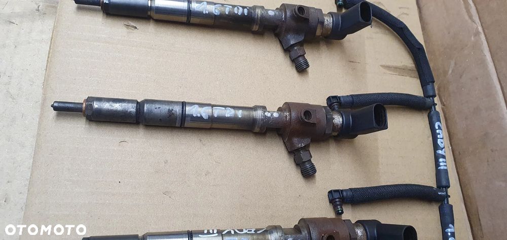 Wtrysk wtryskiwacz wtryskiwacze wtryski paliwa VW Caddy III Lift 1.6 TDI 03L130277B - 3