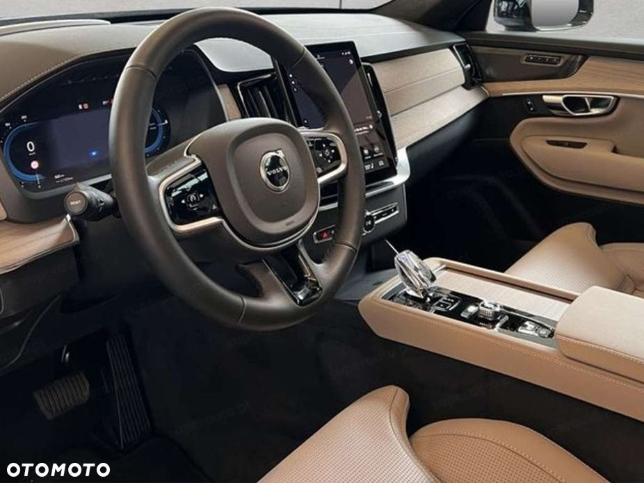 Volvo XC 90 - 7