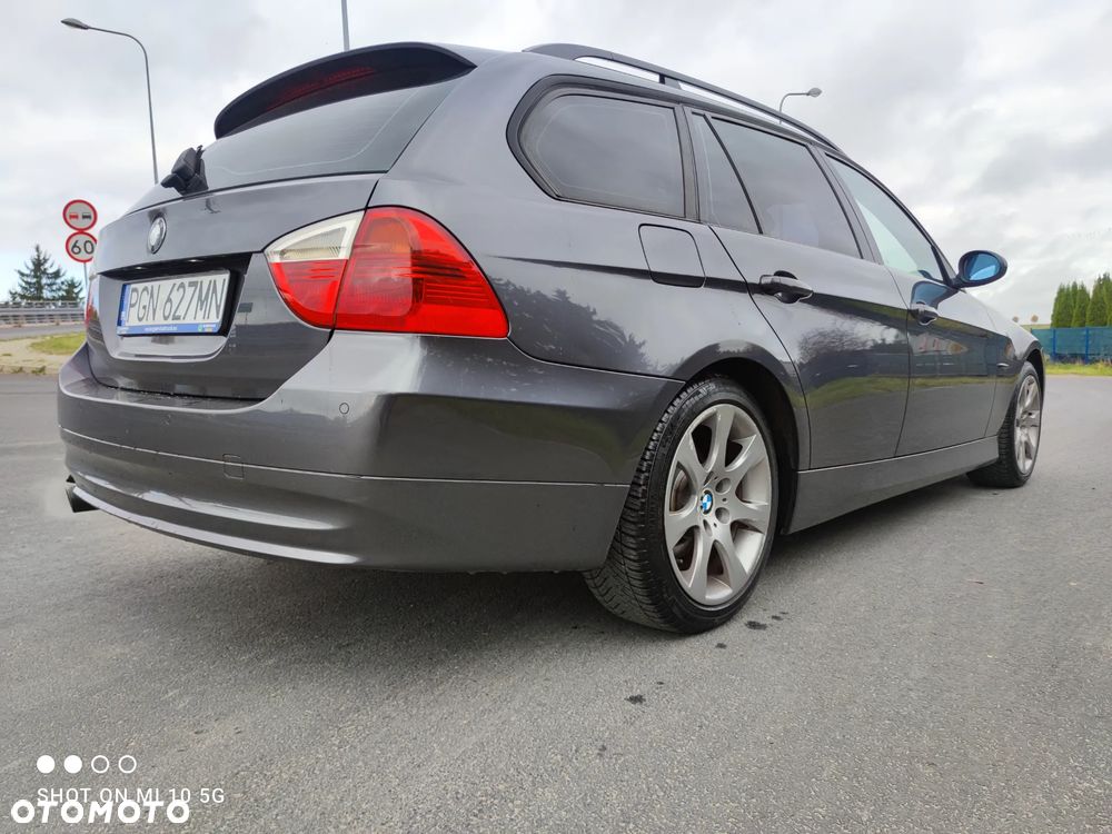 BMW Seria 3 320i - 6