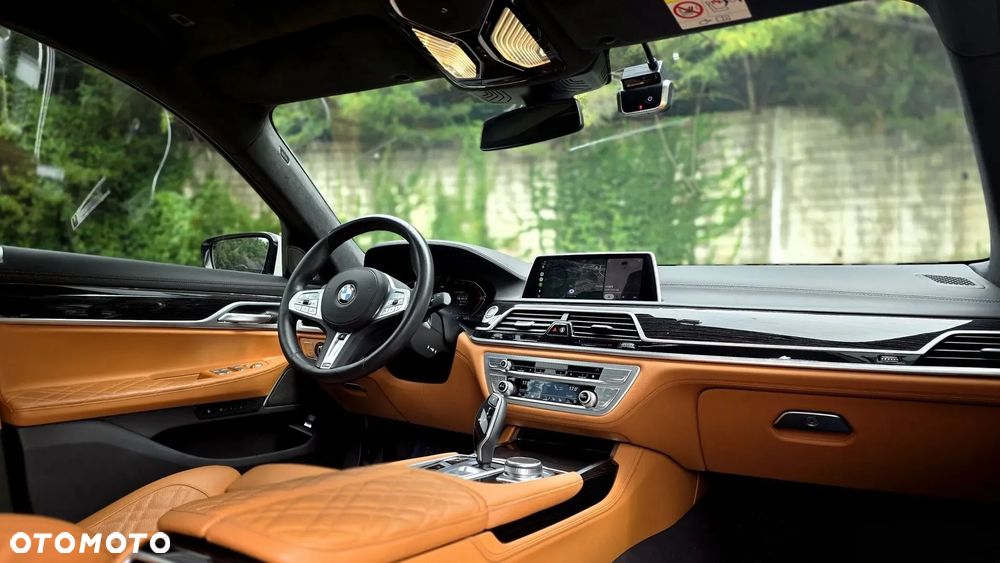 BMW Seria 7 740d xDrive - 11