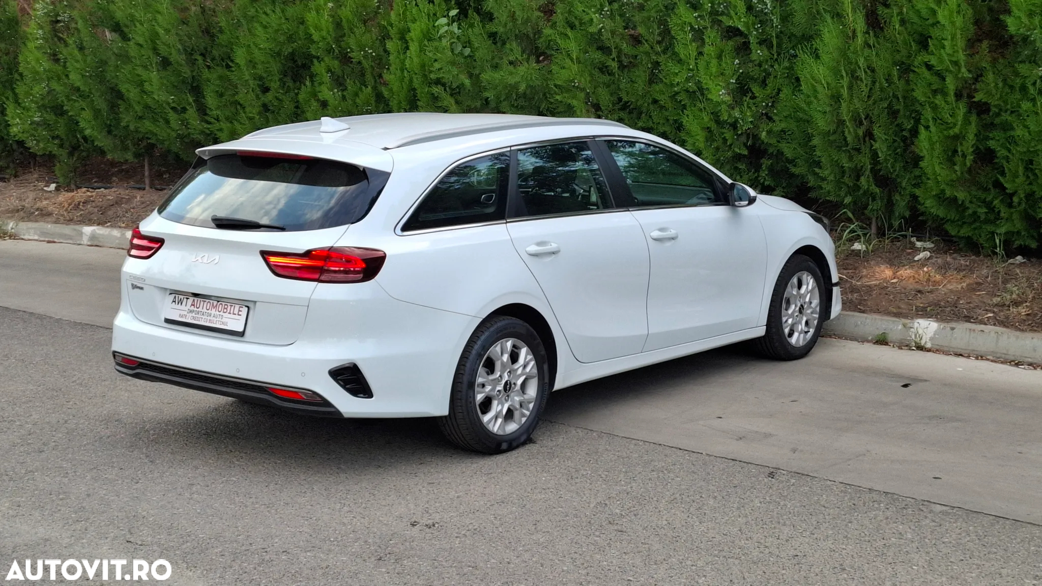 Kia Ceed 1.6 CRDi (48V Mild-Hybrid) Vision - 3