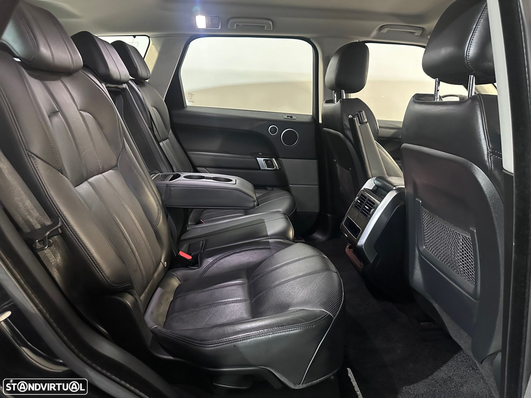 Land Rover Range Rover Sport 2.0 SD4 HSE - 17