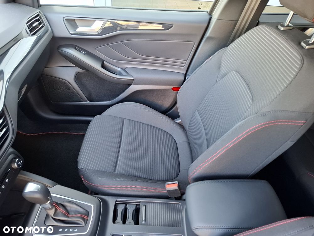 Ford Focus ver-1-0-ecoboost-mhev-st--line-x - 14