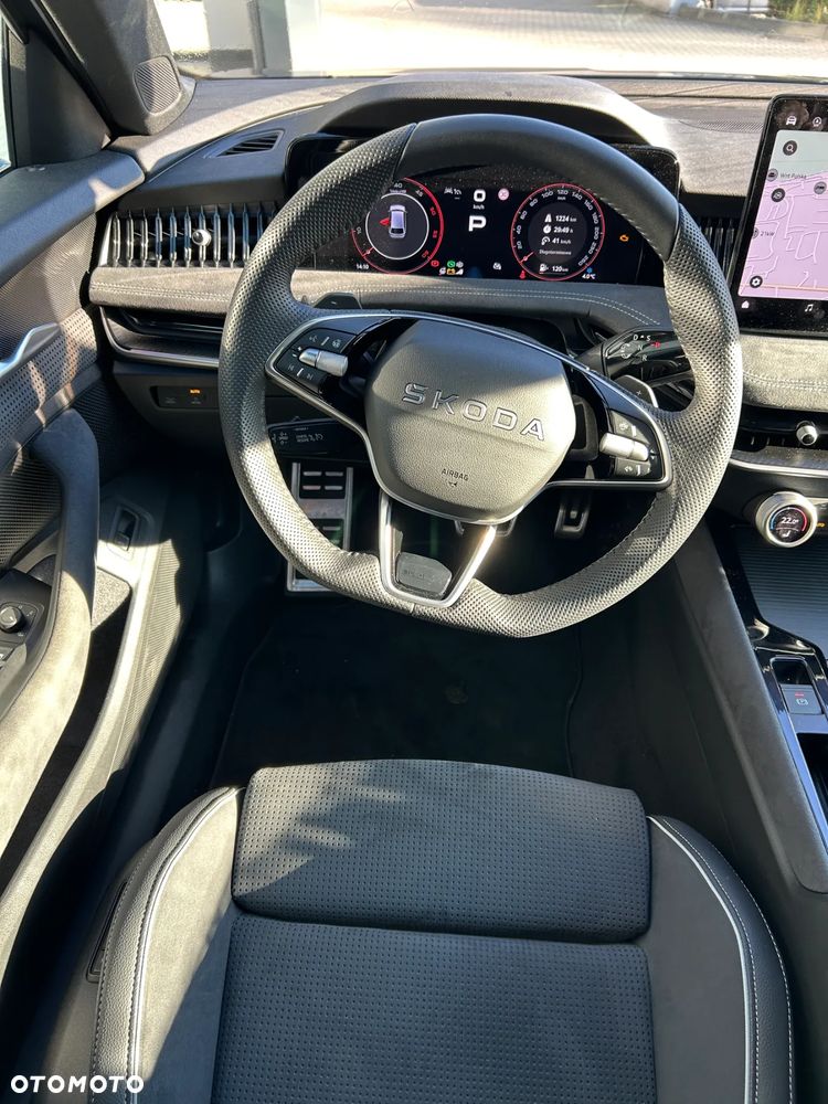 Skoda Superb 2.0 TDI SCR 4x4 Sportline DSG - 13