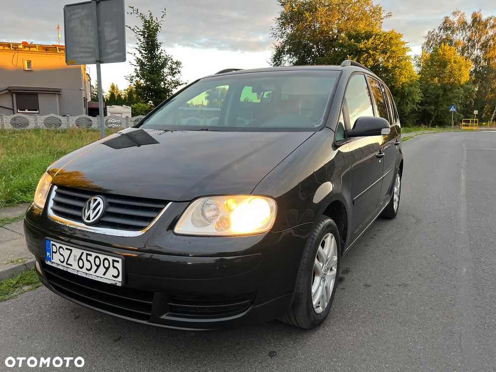 Volkswagen Touran 1.9 TDI Highline - 16