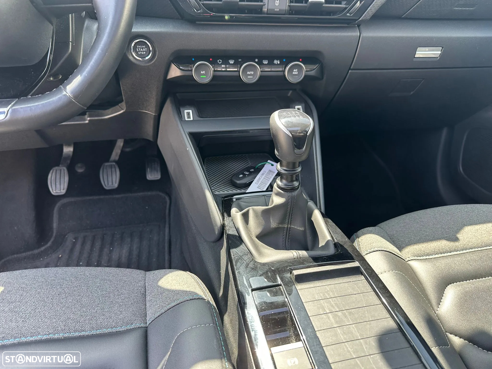 Citroën C4 1.2 PureTech Shine - 22