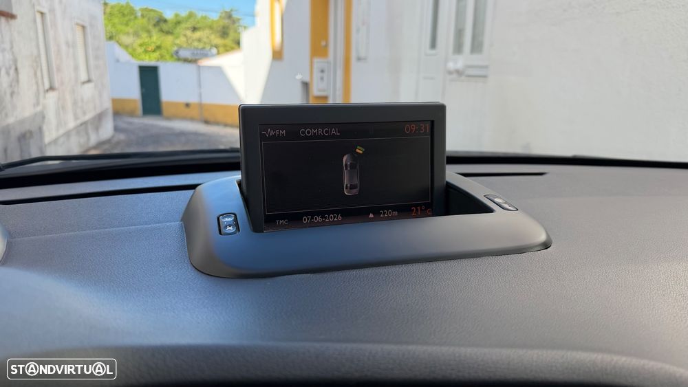 Peugeot 5008 1.6 HDi 7L Allure J17 - 17