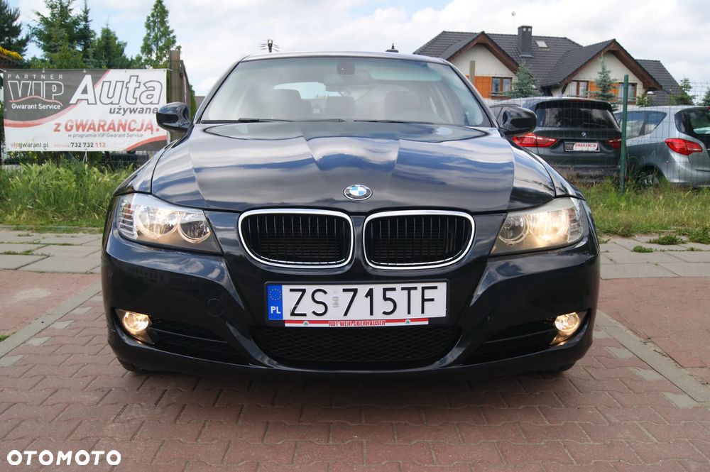 BMW Seria 3 320i Edition Sport - 8