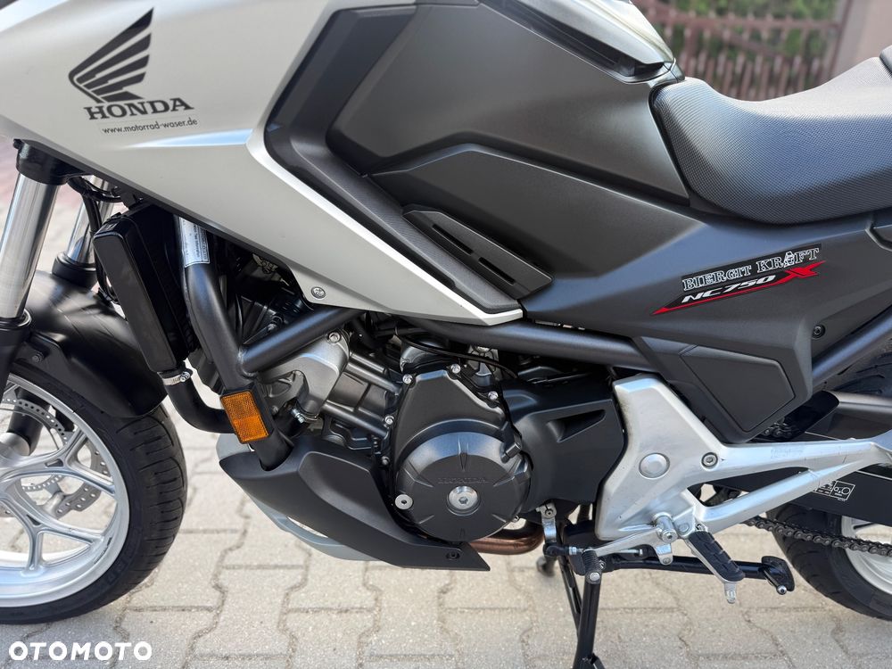 Honda NC - 23
